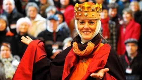 DIE SCHÖNSTE FRAU DES MITTELALTERS