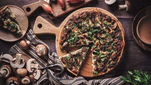 Champignon-Enten-Quiche: Kulinarischer Hochgenuss