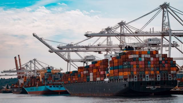 Habeck: „Wir stärken die deutsche Exportwirtschaft“Exportkreditgarantien werden für mehr Unternehmen geöffnet – Verfahren werden einfacher