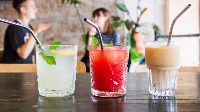 Alkoholfrei unterwegs: Tipps für den Genuss ohne Promille