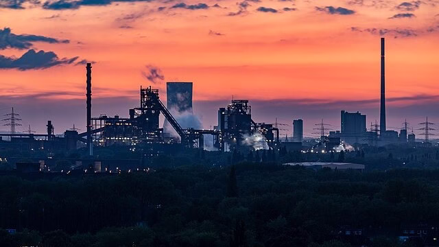Stahlindustrie in Duisburg: Stellenabbau könnte bundesweit bis zu 55.000 Arbeitsplätze kosten