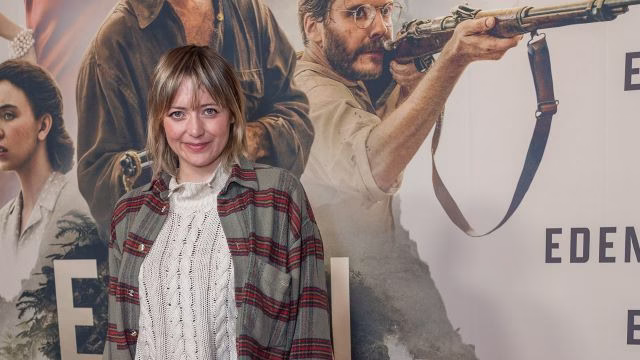 Hanna Plaß: Große Gefühle zu Ostern