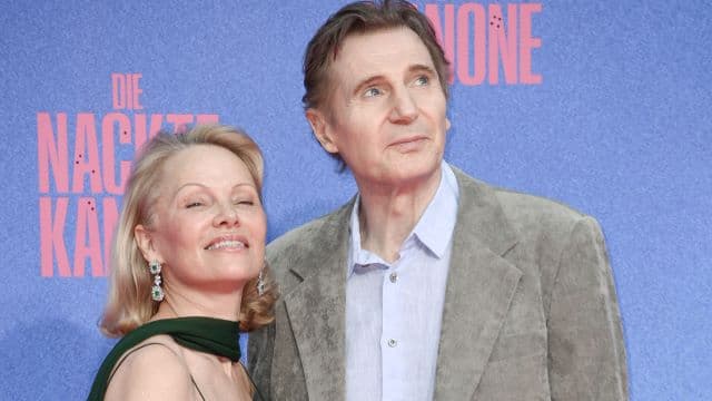 Pamela Anderson und Liam Neeson: Beziehungsrätsel