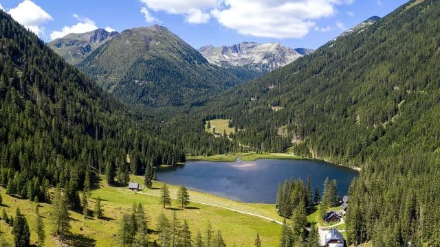 Region Murau erleben - mit Wanderschuhen und Badehose