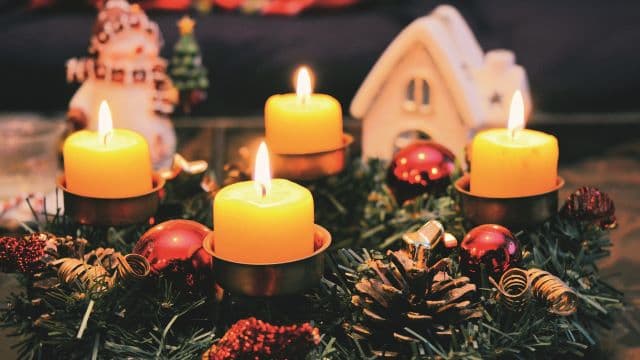 Geschichte des Adventskranzes: Ursprung und Wandel