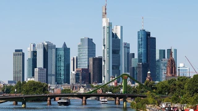 Bankenregulierung: Eigenkapitalregeln blockieren Milliarden für die Transformation