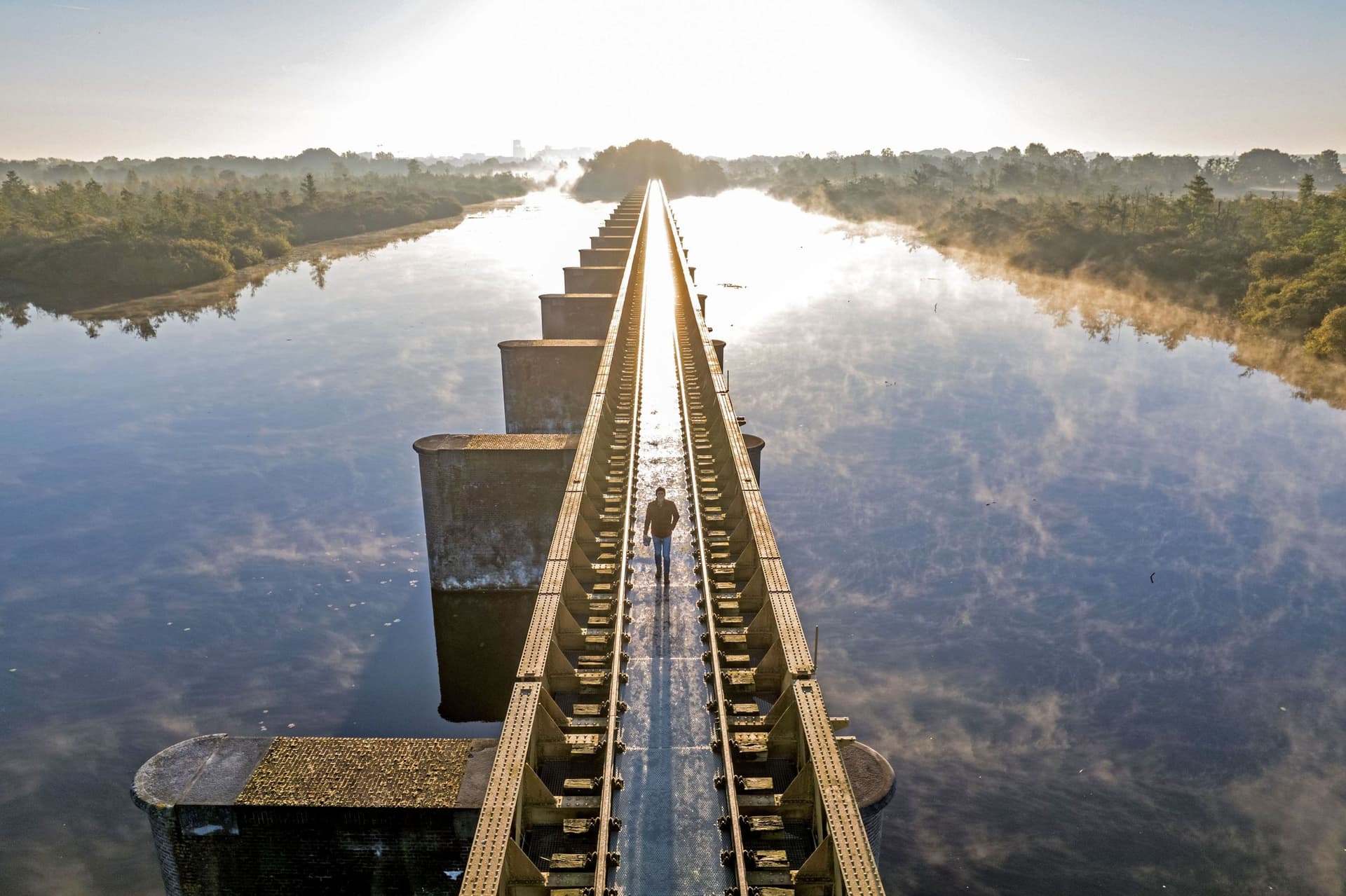 Nachhaltig reisen zwischen Städten und stillen Naturgebieten