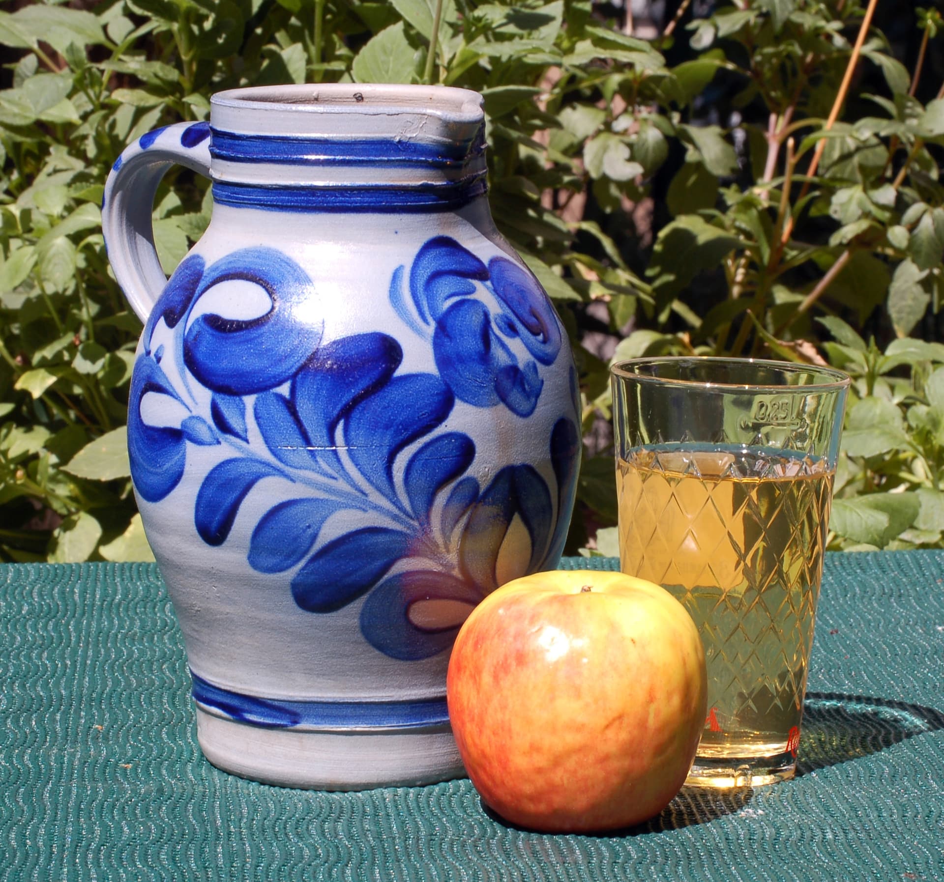 Hessen kulinarisch: Eine Reise durch Wein, Apfelwein und regionale Küche