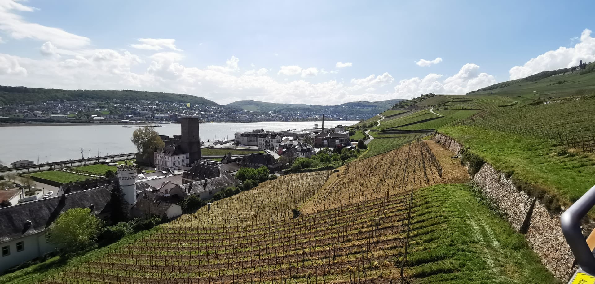 Hessen zwischen Weinberg und Wälderpfad: Regionale Erkundung als Reiseprinzip